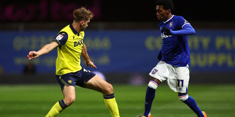 Ipswich cần thắng Oxford để khẳng định tham vọng